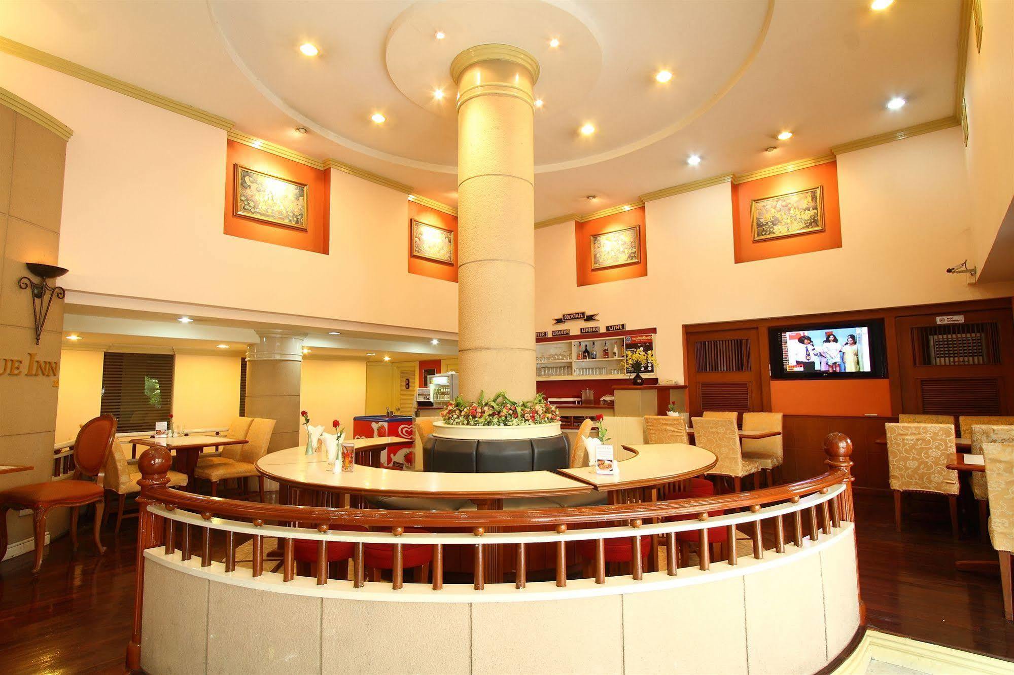 Silom Avenue Inn Bangkok Buitenkant foto